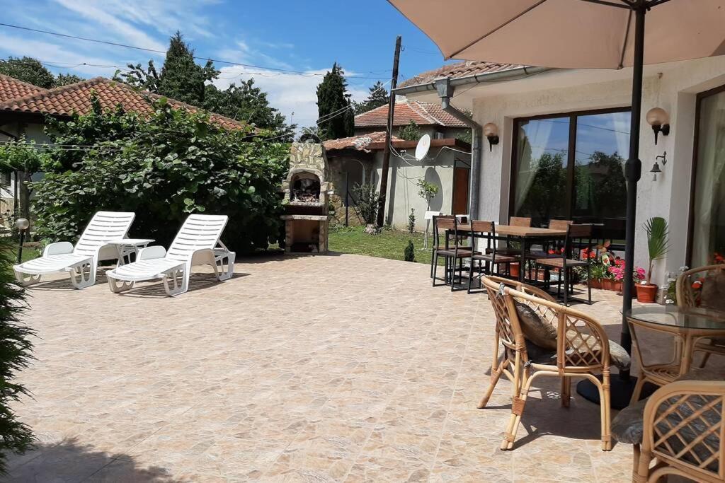 Guesthouse Oasis-Sabla Kültér fotó