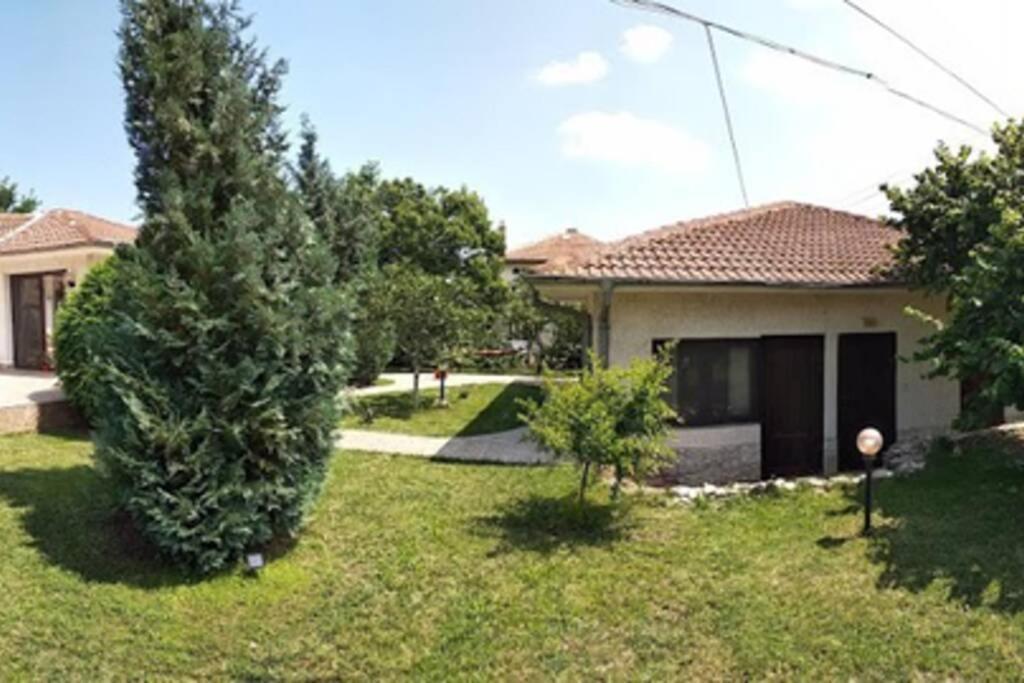 Guesthouse Oasis-Sabla Kültér fotó
