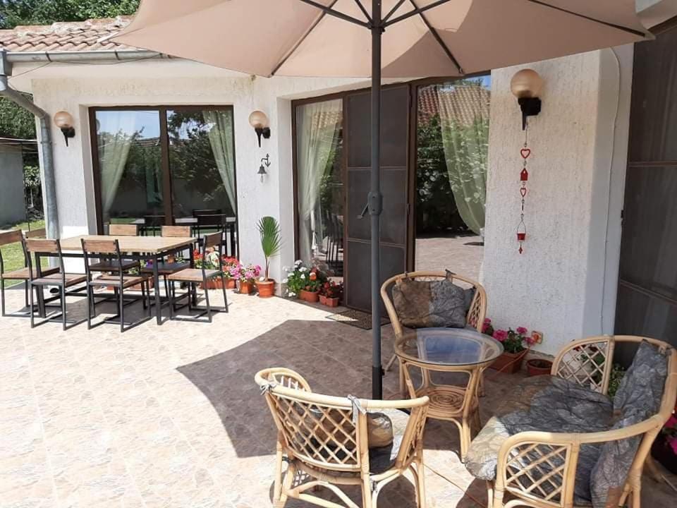 Guesthouse Oasis-Sabla Kültér fotó