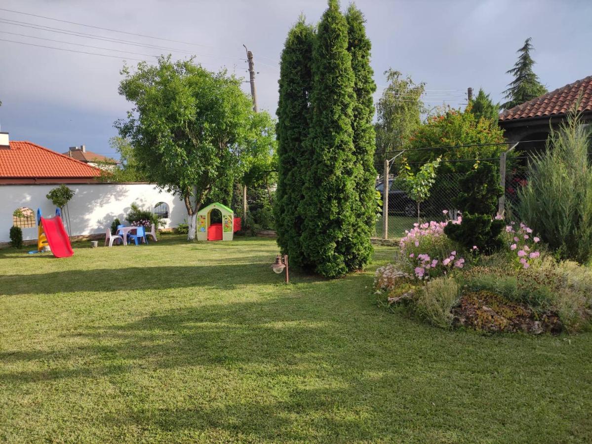 Guesthouse Oasis-Sabla Kültér fotó